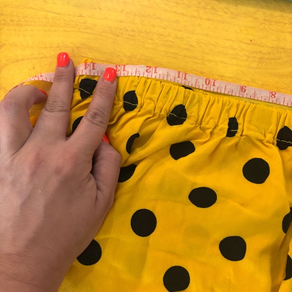 vintage polka dot yellow skirt , waist stretch *handmade* looking for best offer - Picture 4 of 6